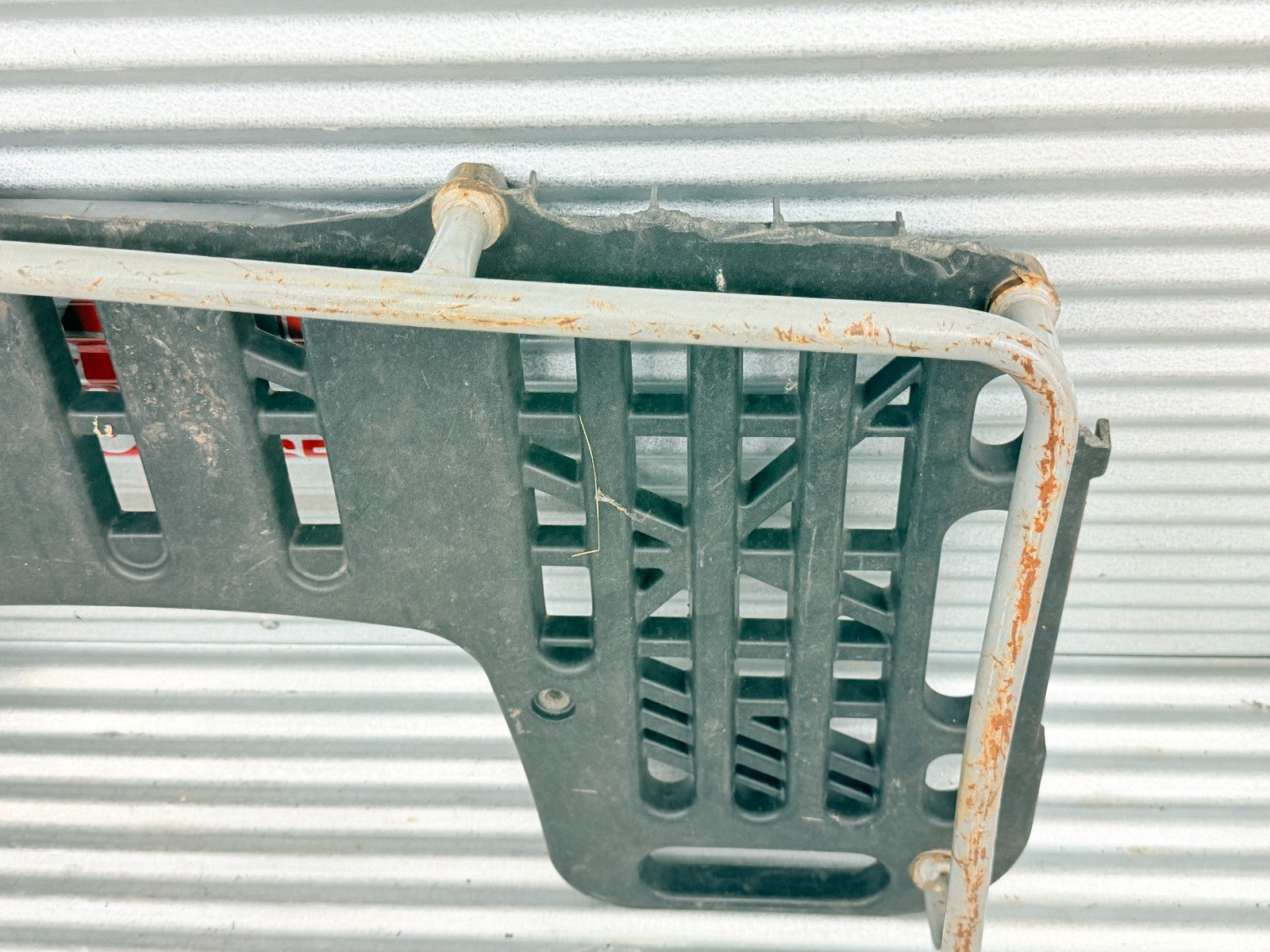 2003 Polaris Sportsman 700 OEM Rear Cargo Rack Carrier 2632667-070