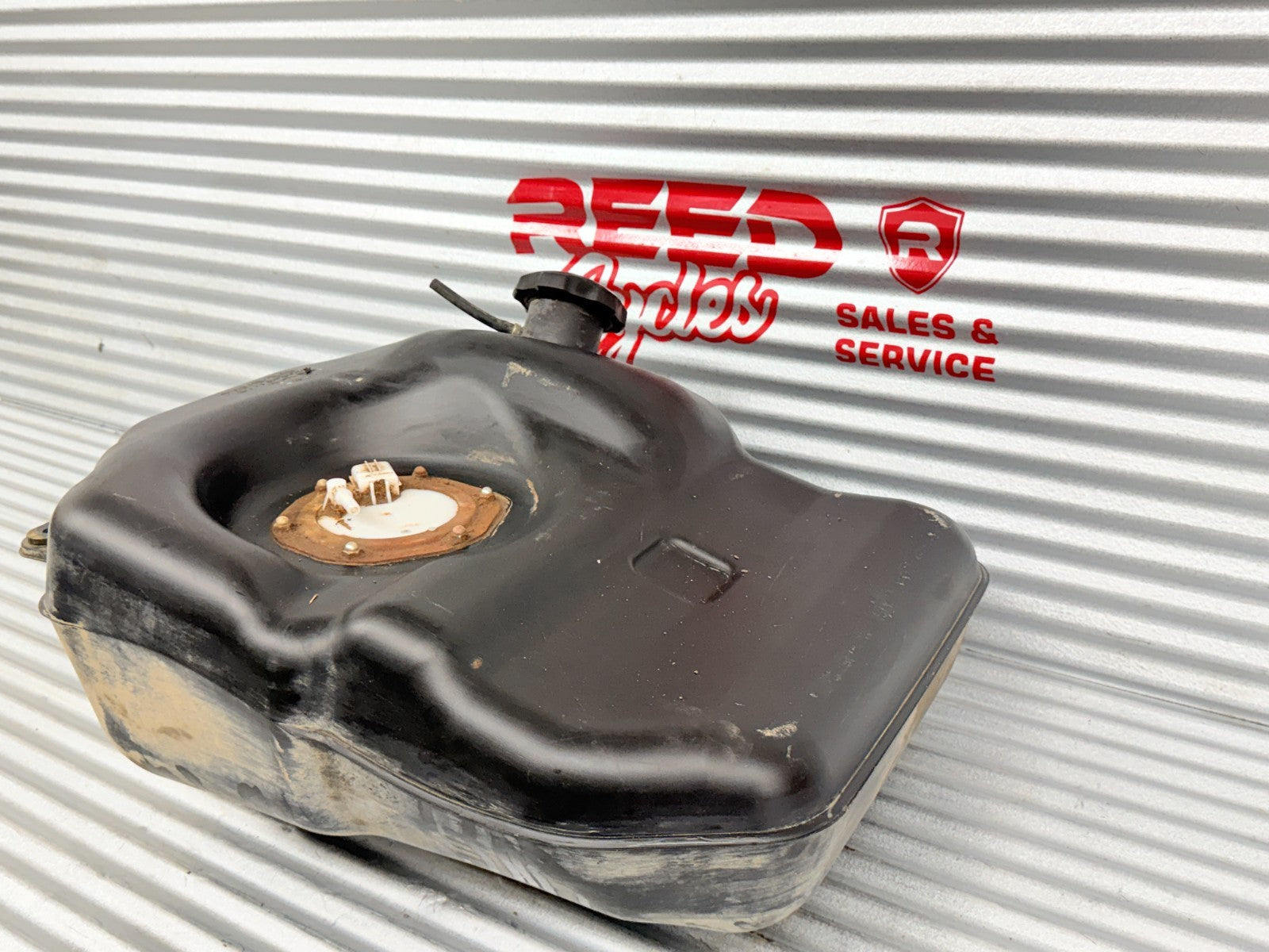 2017 Yamaha YXZ1000R EPS SS Gas Tank & Fuel Pump OEM 2HC-F4110-00-00