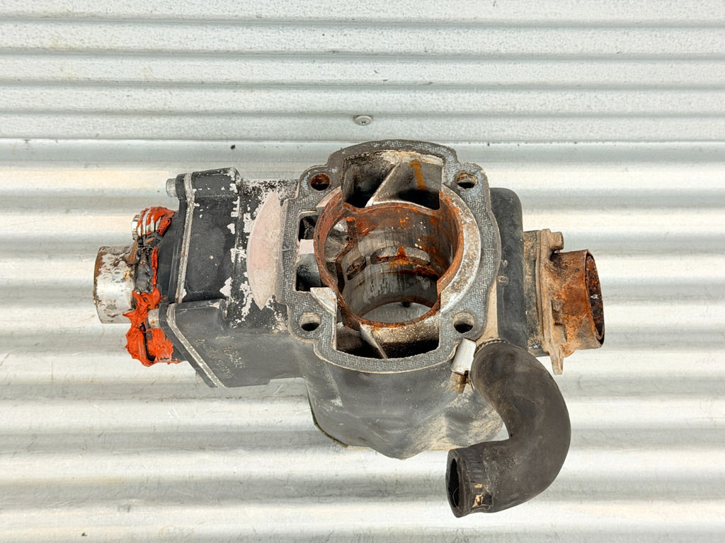 1984 Husqvarna WR125 CR125 XC125 Cylinder Jug 1614525-01 OEM 1614513
