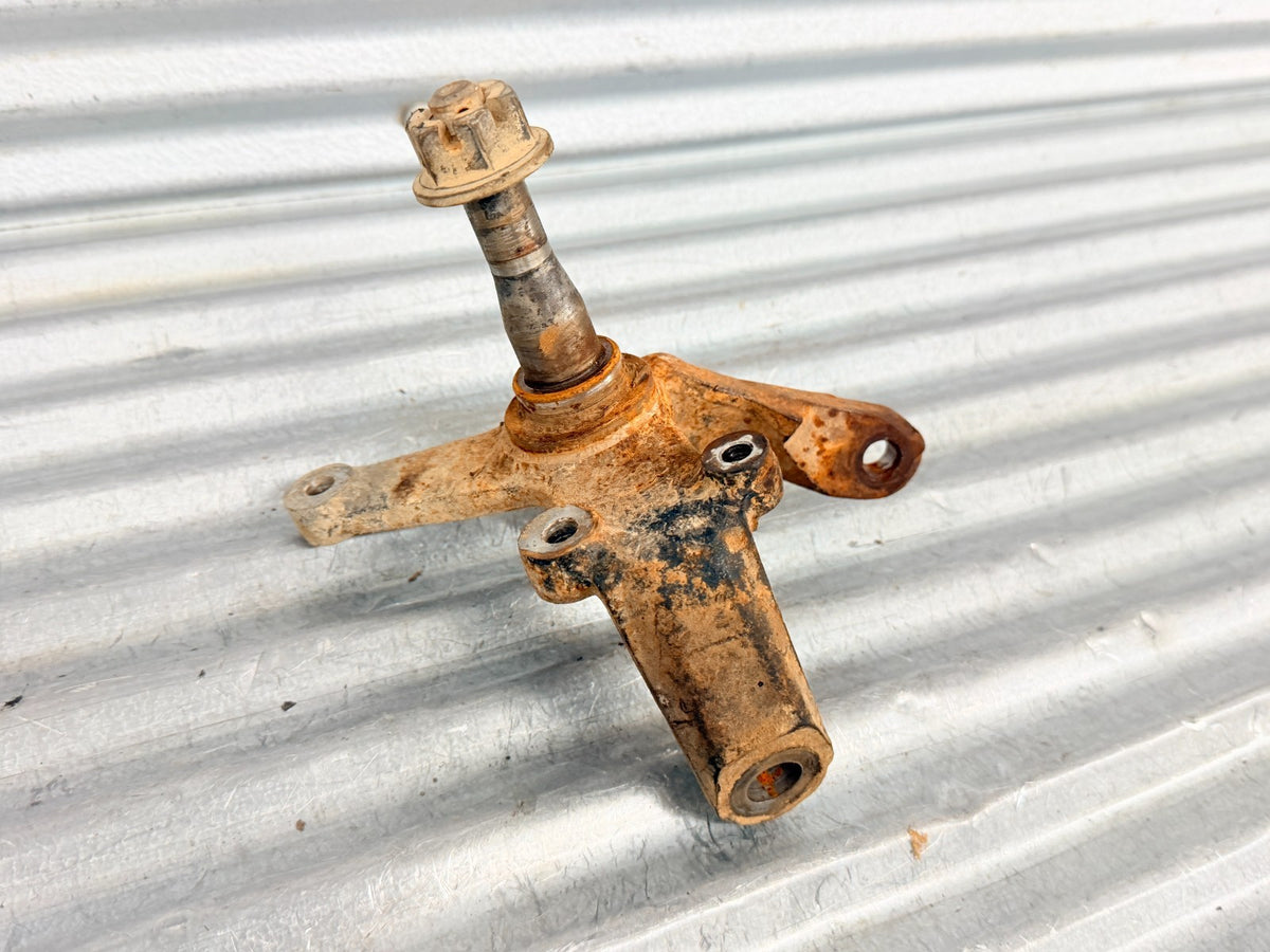 91-09 Honda TRX250X TRX300EX TRX300X OEM Right Spindle Knuckle 51210-HC0-780
