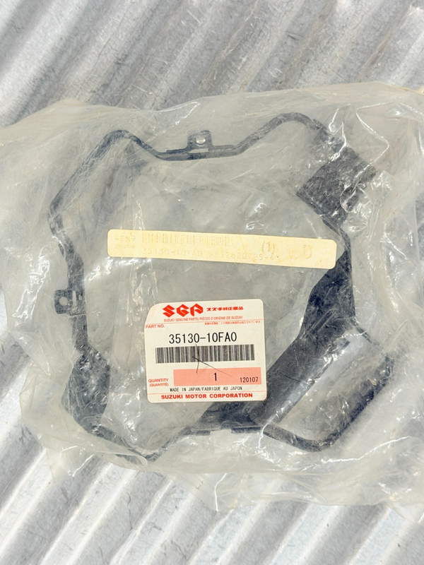 New OEM Suzuki Boulevard C50 C50T C90 C90T Headlight Bracket 35130-10FA0