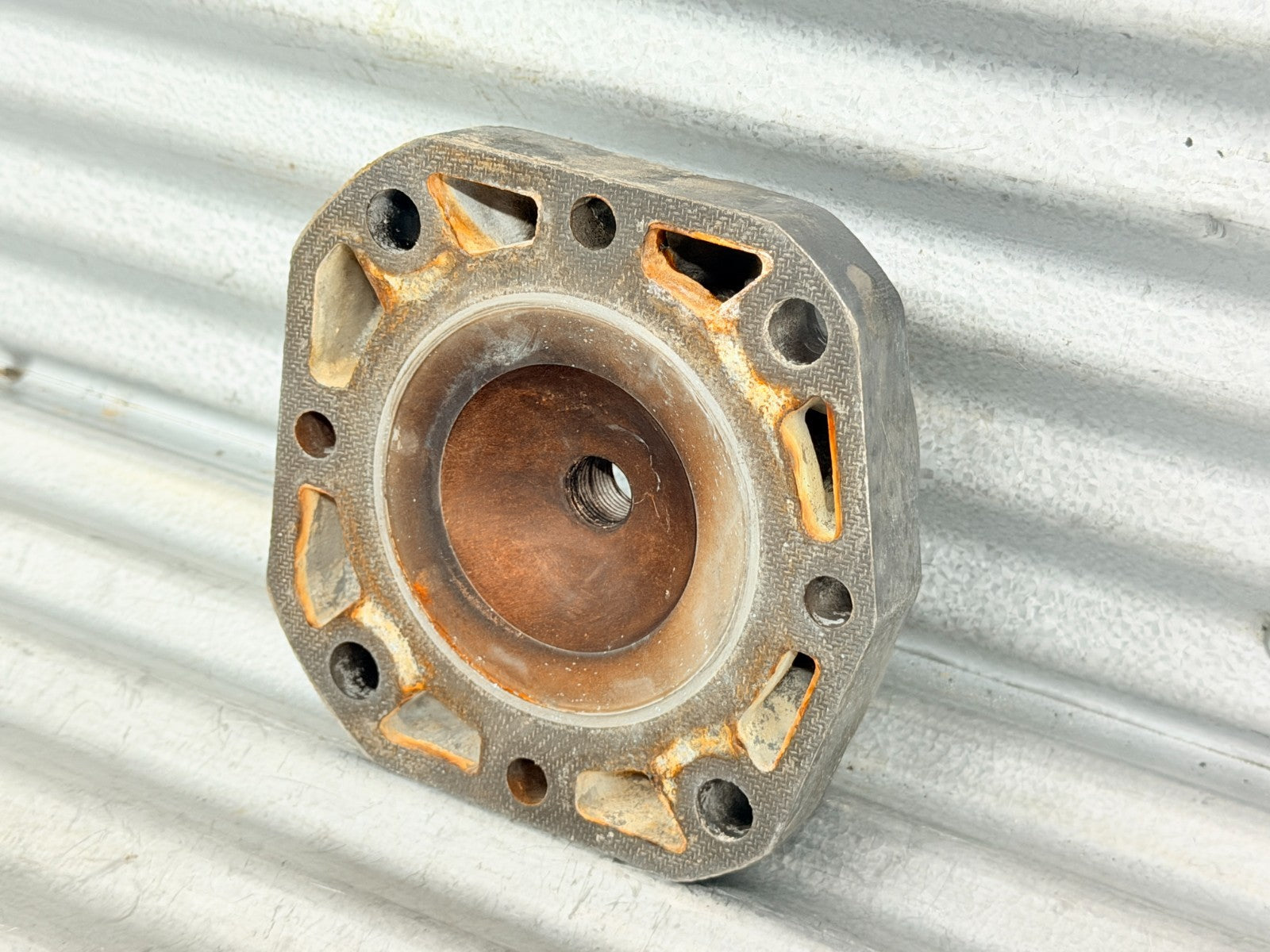 1984 Husqvarna WR125 CR125 XC125 OEM Cylinder Head OEM 1614516-01