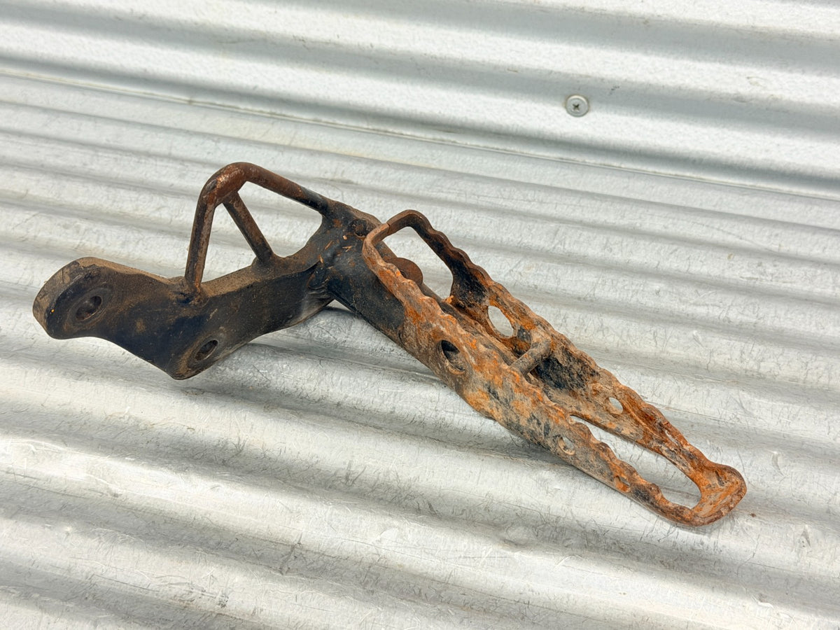 1993-2006 Honda TRX300EX 1991-92 TRX250X OEM RH Right Foot Peg 50610-HM3-000