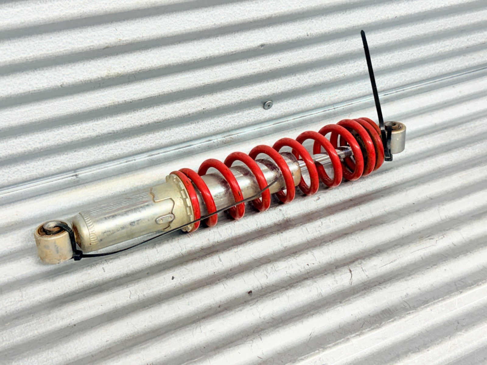 2000 Yamaha Blaster YSF200 Front Shock Suspension Strut OEM 2XJ-23350-00-36