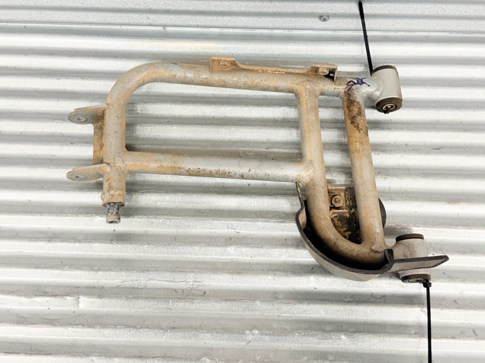 2005 Arctic Cat 500 4x4 ATV Right Rear Lower A Arm Control Arm OEM 0504-438