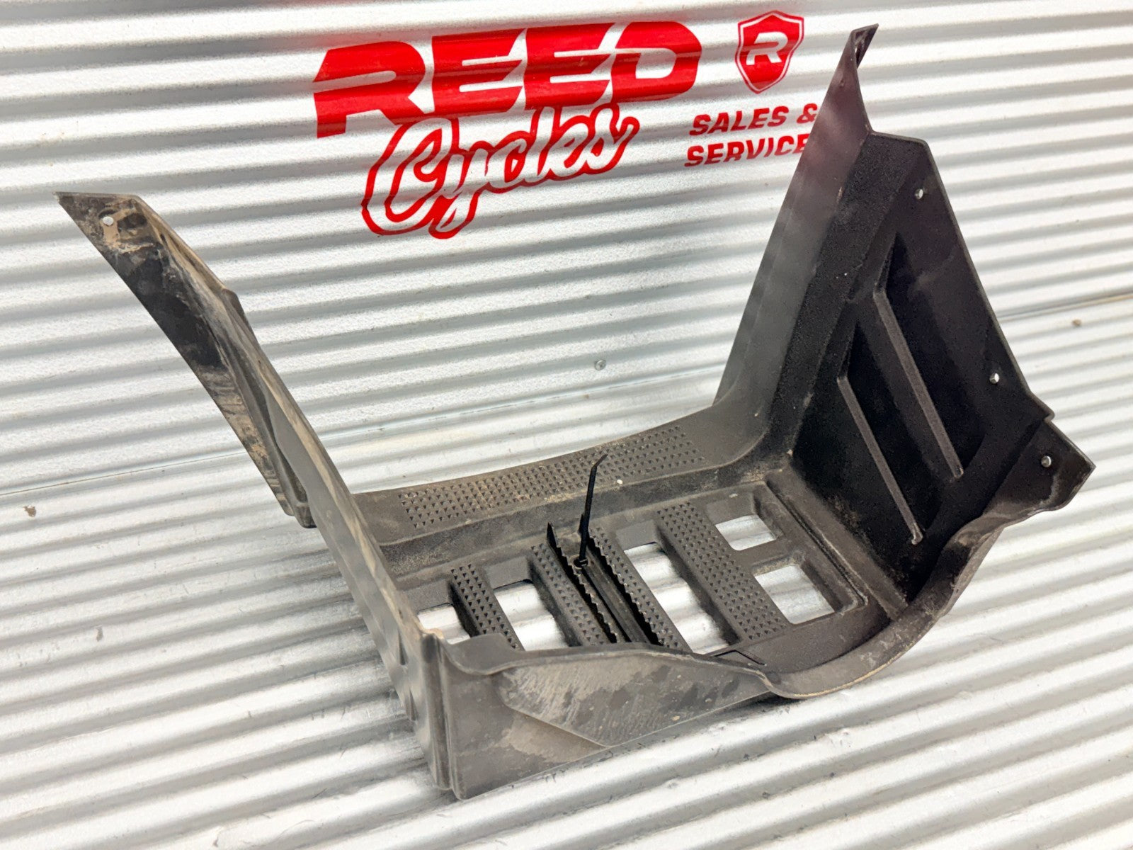2005 Arctic Cat 500 Automatic 4x4 Left Footwell Footrest Footpeg OEM 2406-429