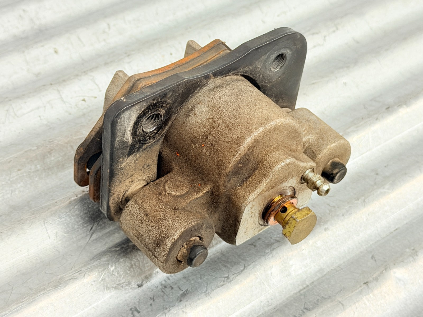 2005 Arctic Cat 500 4X4 ATV Left Rear Brake Caliper Assembly OEM 1436-423