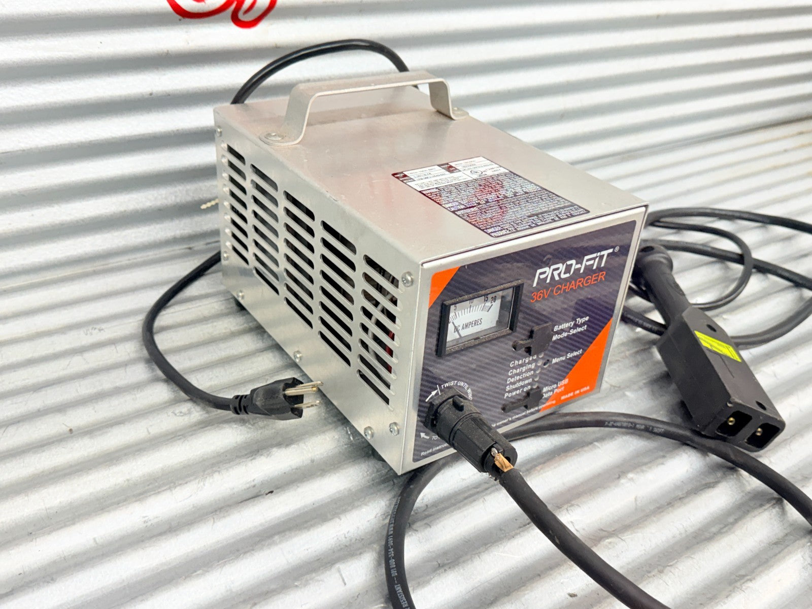Pro-Fit 36V Golf Cart Battery Charger 18/16A Model 1-36018-04 Lead Acid
