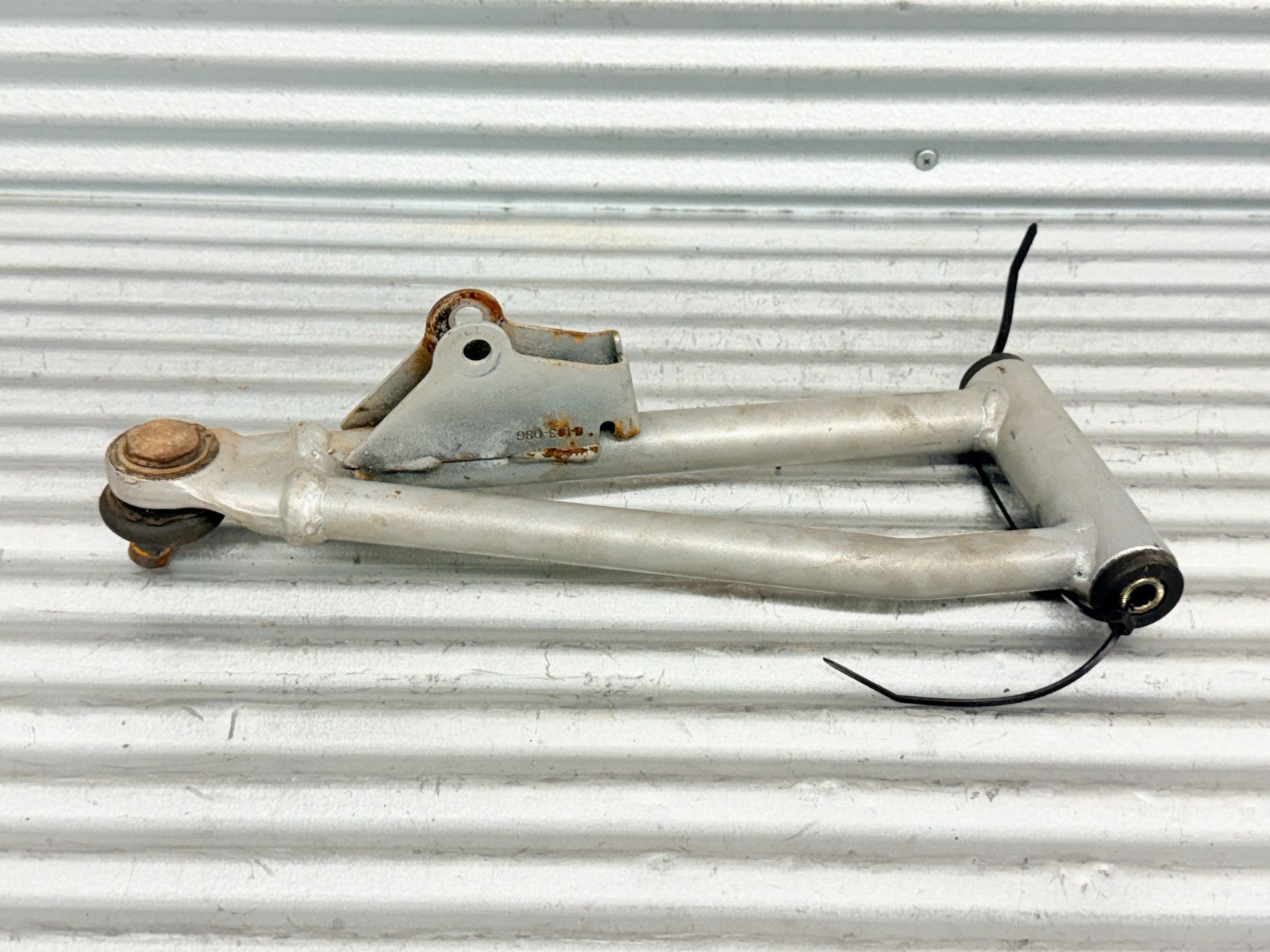 2005 Arctic Cat 500 4x4 ATV Right Front Upper A Arm Control Arm OEM 0503-416