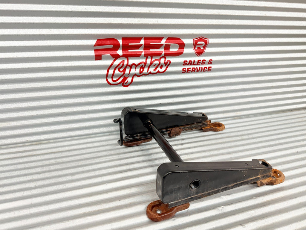 2017 Yamaha YXZ1000R SS Driver Seat Adjuster OEM 2HC-F7270-00-00