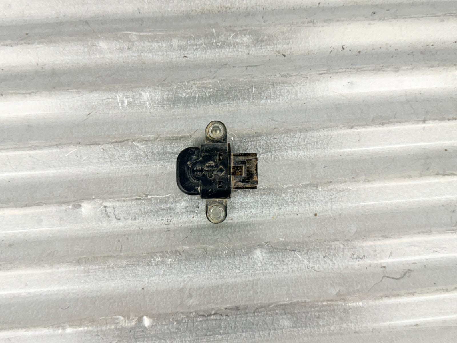 2017 Yamaha YXZ1000R SS Tip Over Bank Angle Safety Sensor OEM 3B4-82576-00-00