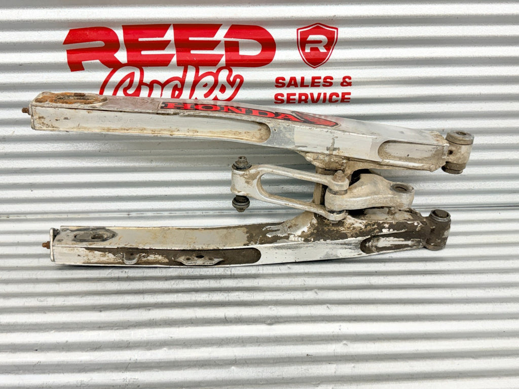 1985 Honda CR125R CR250R OEM Rear Swingarm Swing Arm Linkage 52000-KA3-831