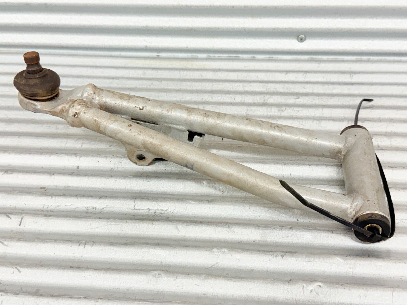 2005 Arctic Cat 500 4x4 ATV Left Front Upper A Arm Control Arm OEM 0503-417
