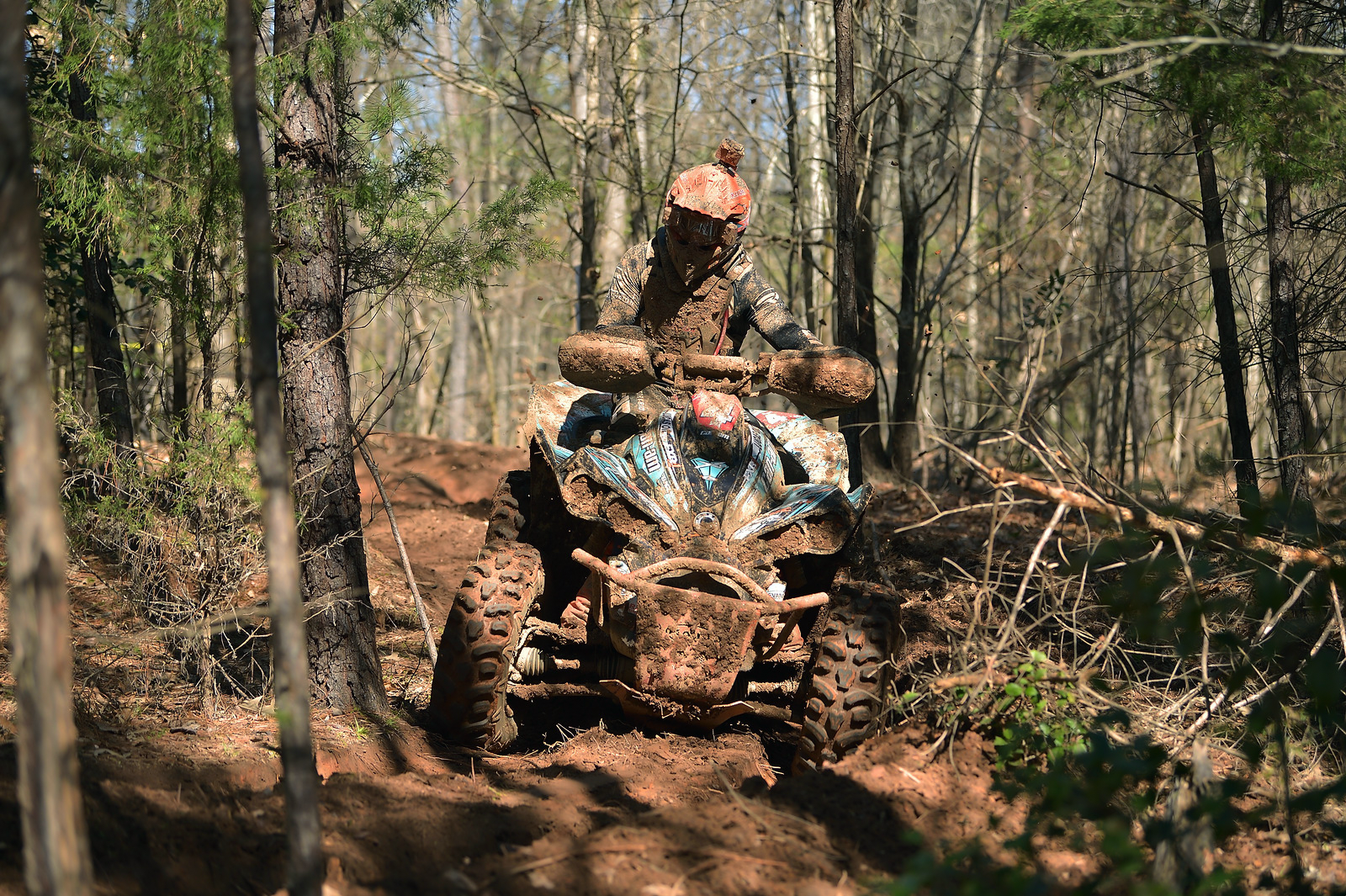 Kenda - K587 Bearclaw HTR Tire - 8 Ply