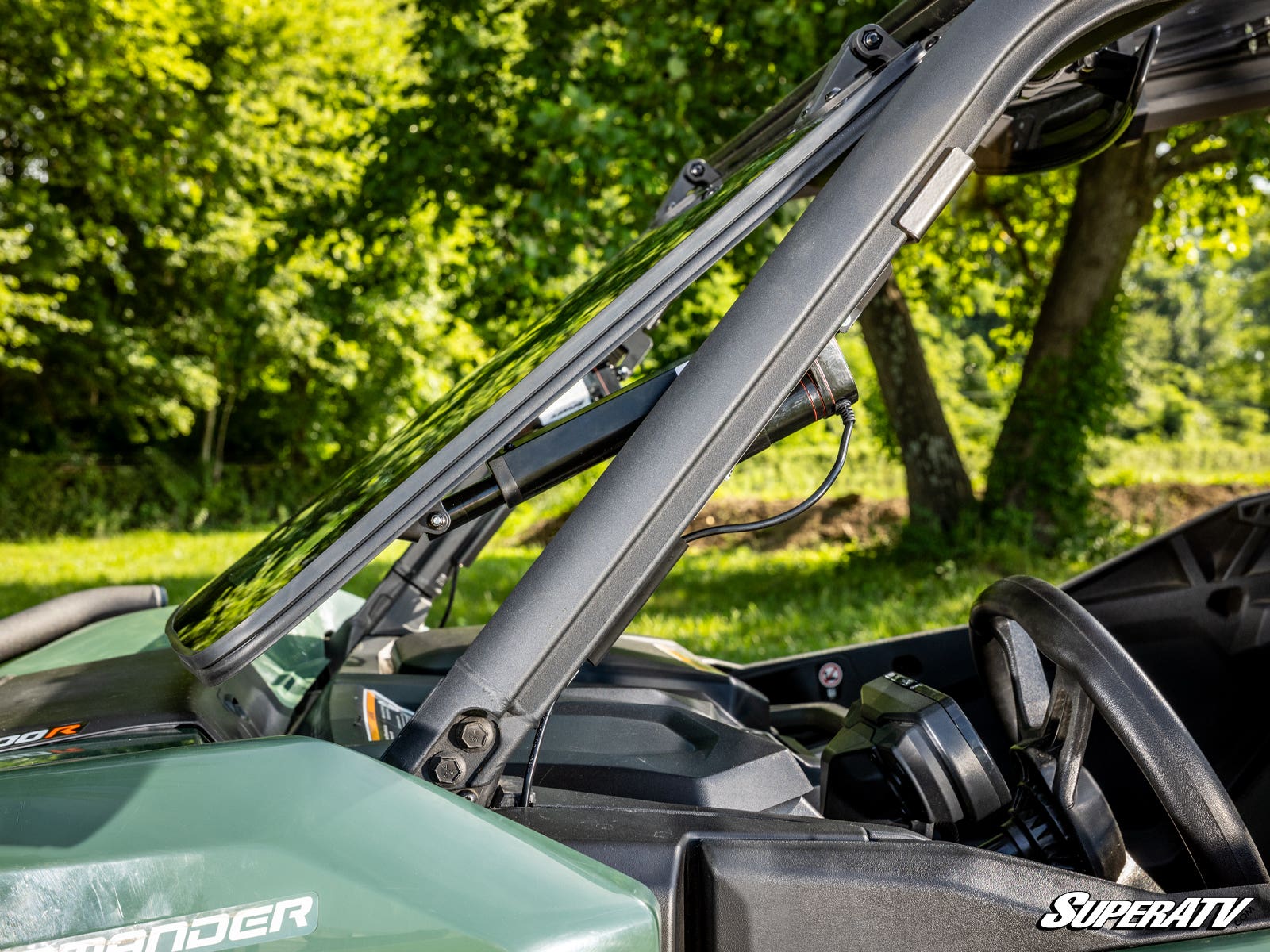 CAN-AM COMMANDER MAXDRIVE POWER FLIP GLASS WINDSHIELD