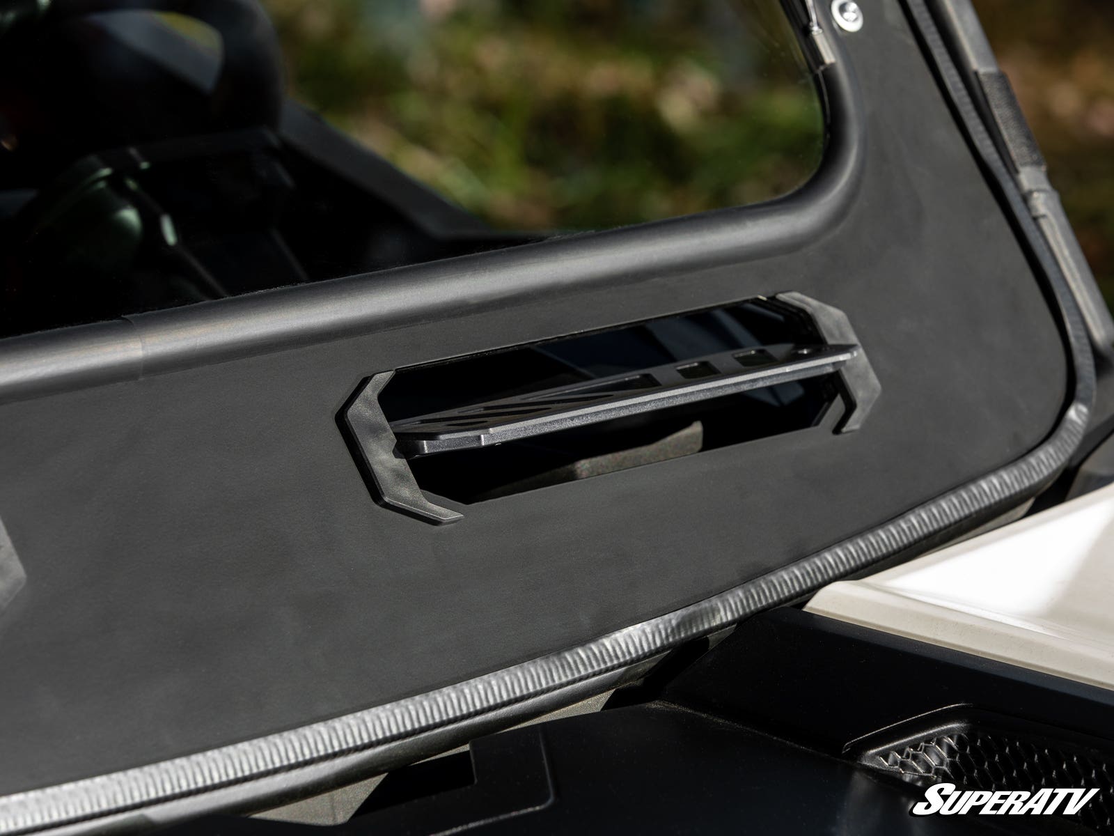 CAN-AM MAVERICK TRAIL GLASS WINDSHIELD