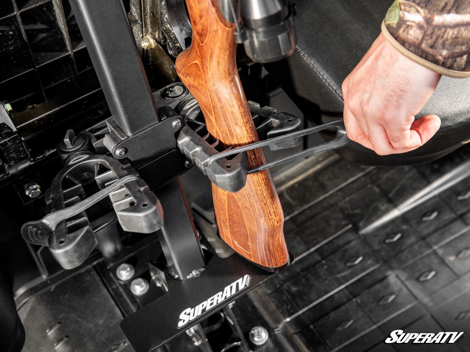CAN-AM DEFENDER FLOOR-MOUNTED GUN HOLDER