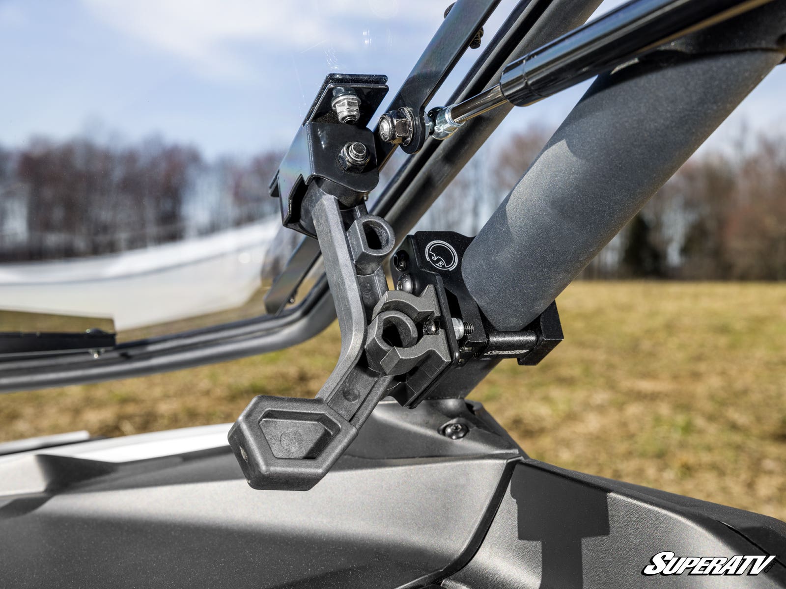 CAN-AM MAVERICK R SCRATCH-RESISTANT FLIP WINDSHIELD
