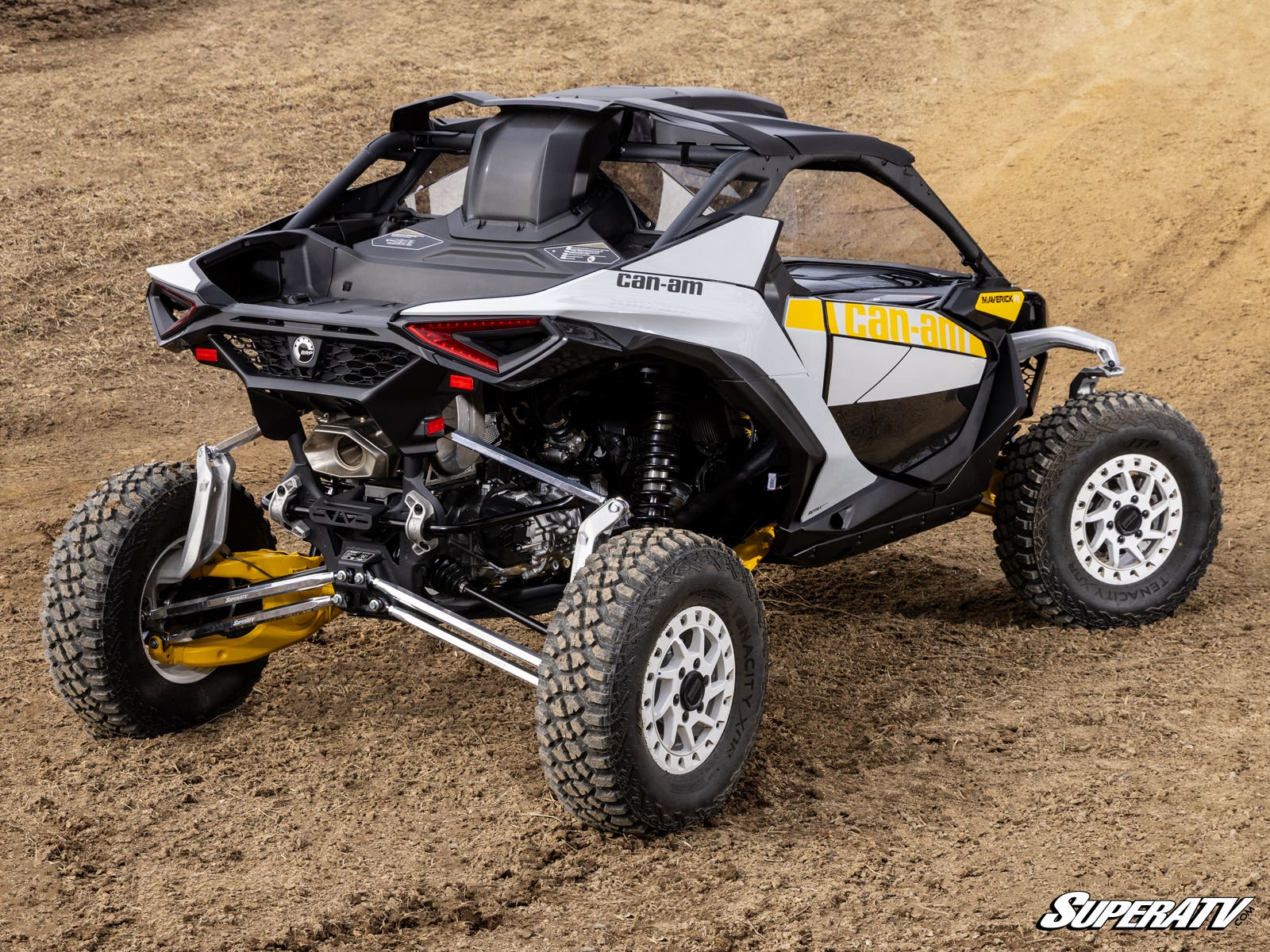 CAN-AM MAVERICK R BILLET ALUMINUM HEX RADIUS ARMS