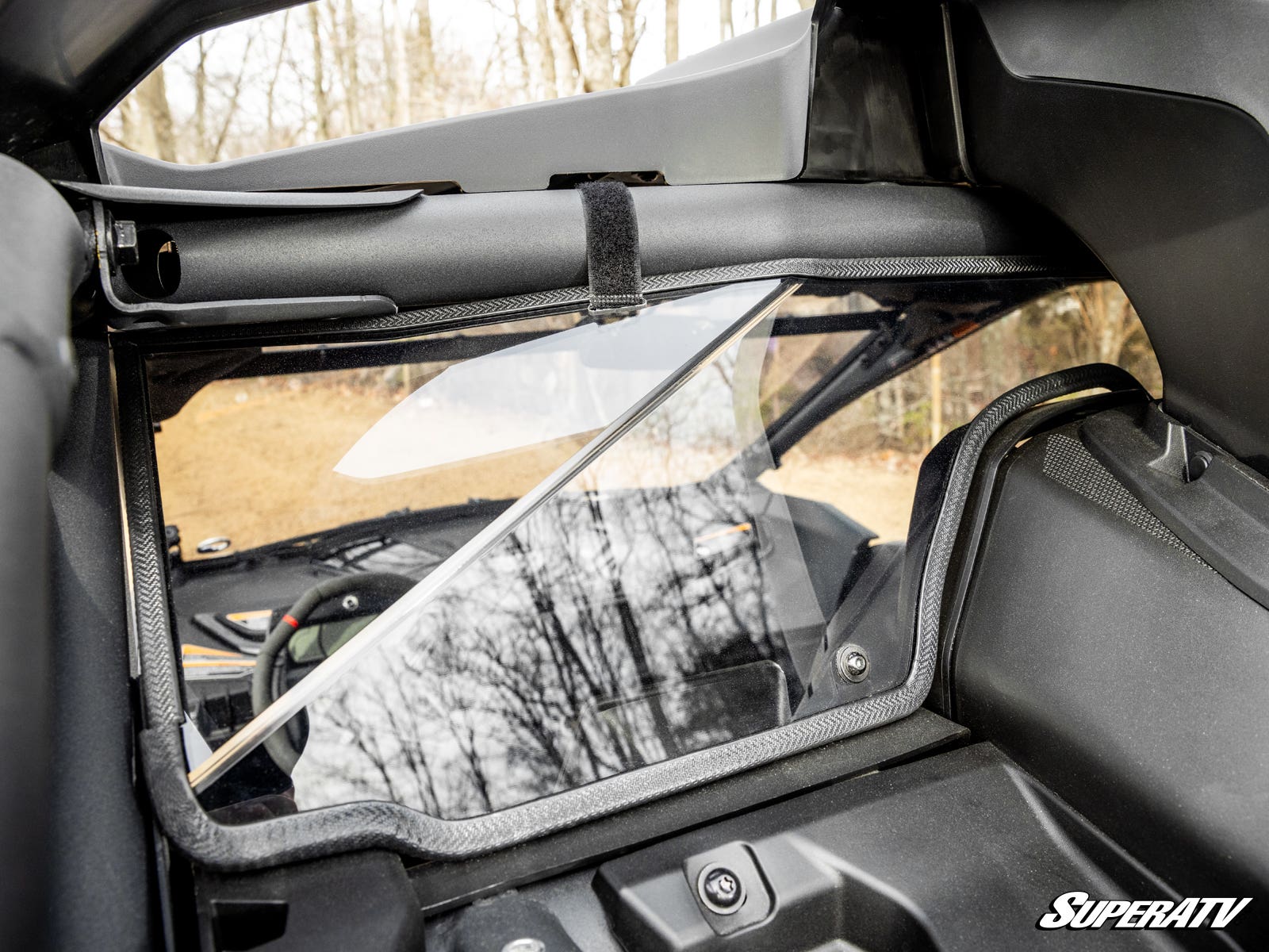 CAN-AM MAVERICK R REAR WINDSHIELD
