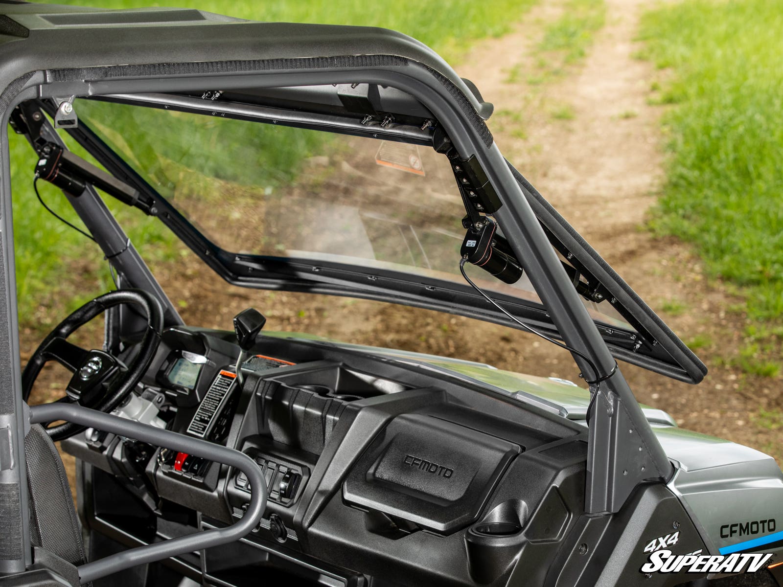 CFMOTO UFORCE 1000 MAXDRIVE POWER FLIP WINDSHIELD