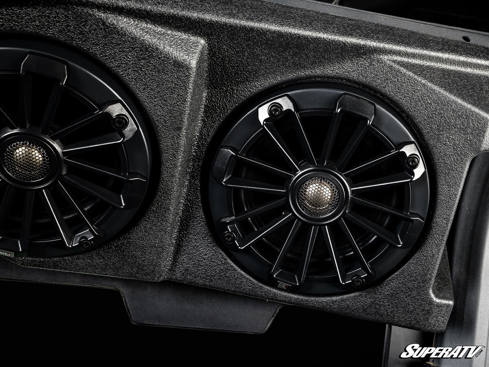 MB QUART 320-WATT STAGE 4 CAN-AM DEFENDER TUNED FOUR-SPEAKER VISOR AUDIO SYSTEM