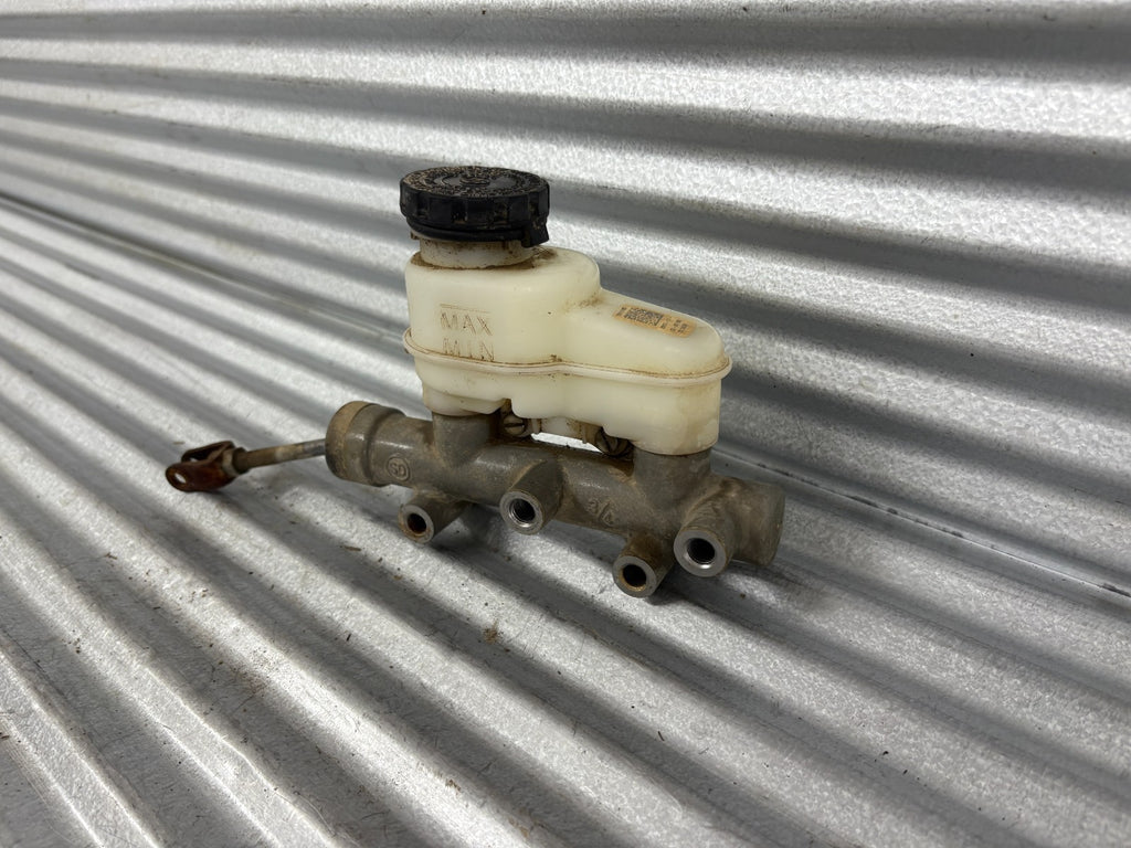 2013 Polaris Ranger XP 900 Crew Brake Master Cylinder OEM 1911703 / 1911515