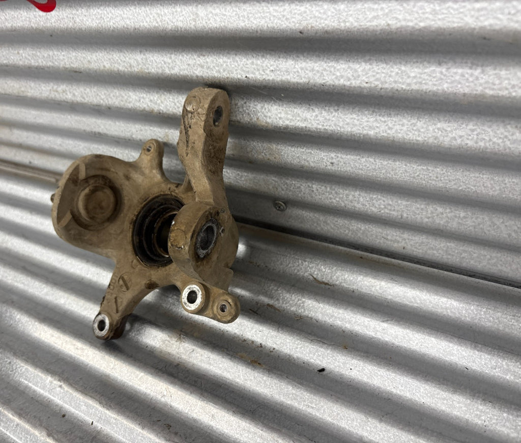 2013 Suzuki KingQuad 750 AXi Steering Knuckle Front Right OEM 51231-31G00