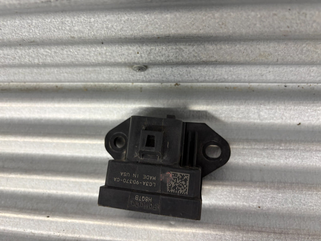 2021-2024 Ford Super Duty F-250 Fuel Tank Pump Control Module OEM LC3A-9D370-CA