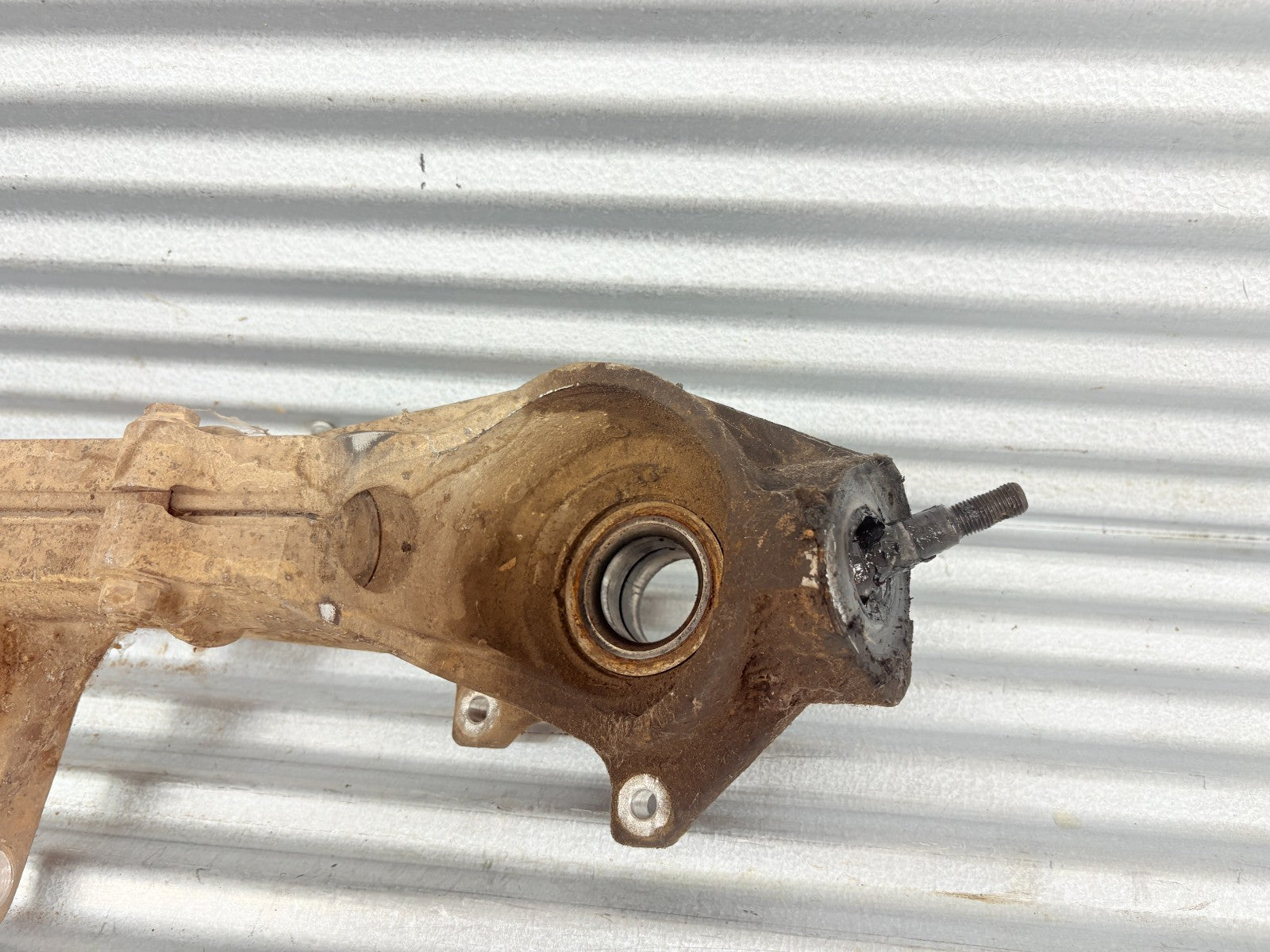 2002 Polaris Sportsman 700 Right Left Strut Spindle 5132301 / 7042054-067