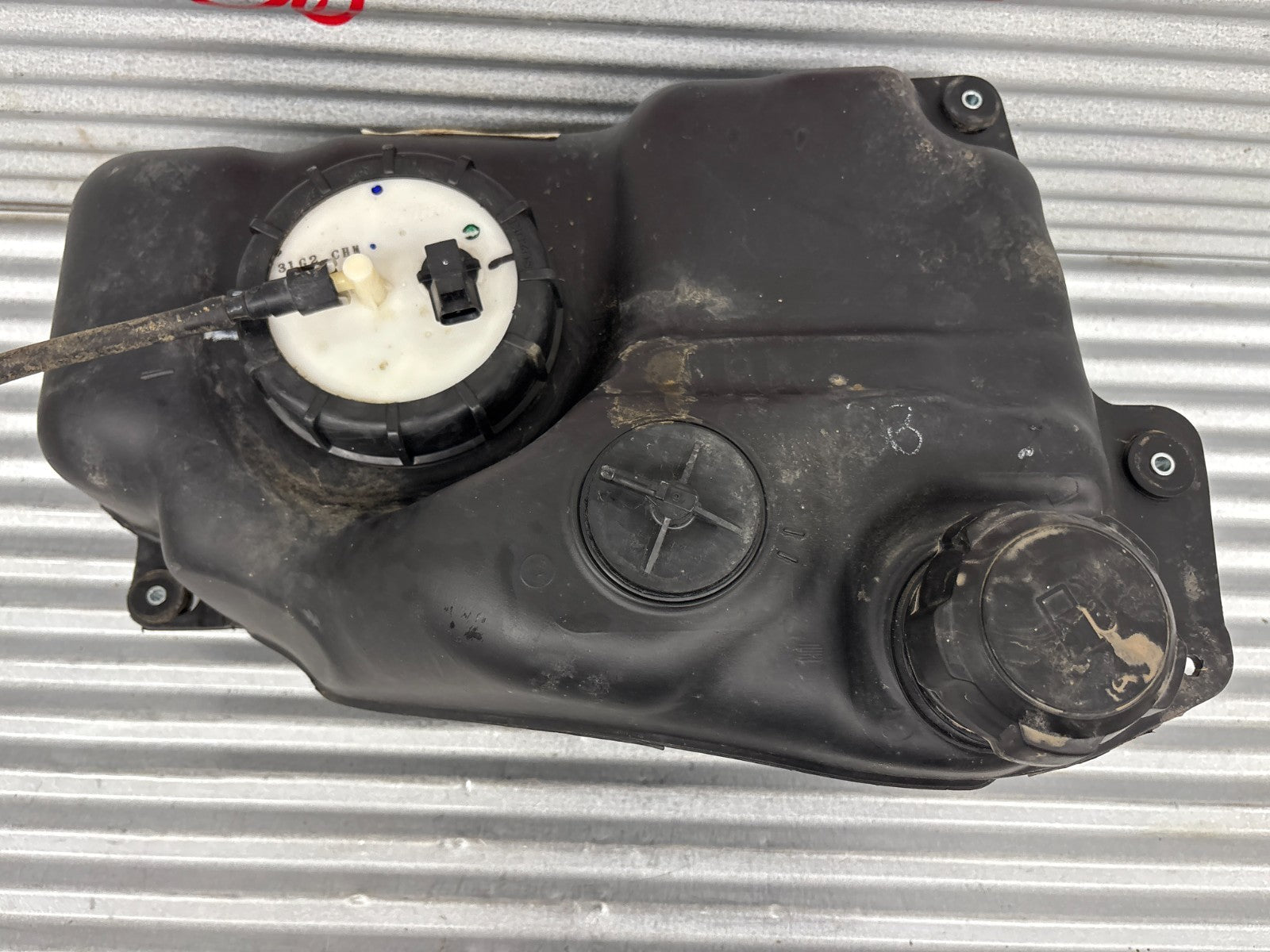 2013 Suzuki KingQuad 750 AXi Fuel Pump & Fuel Tank OEM 15100-31G21 / 44100-31G12