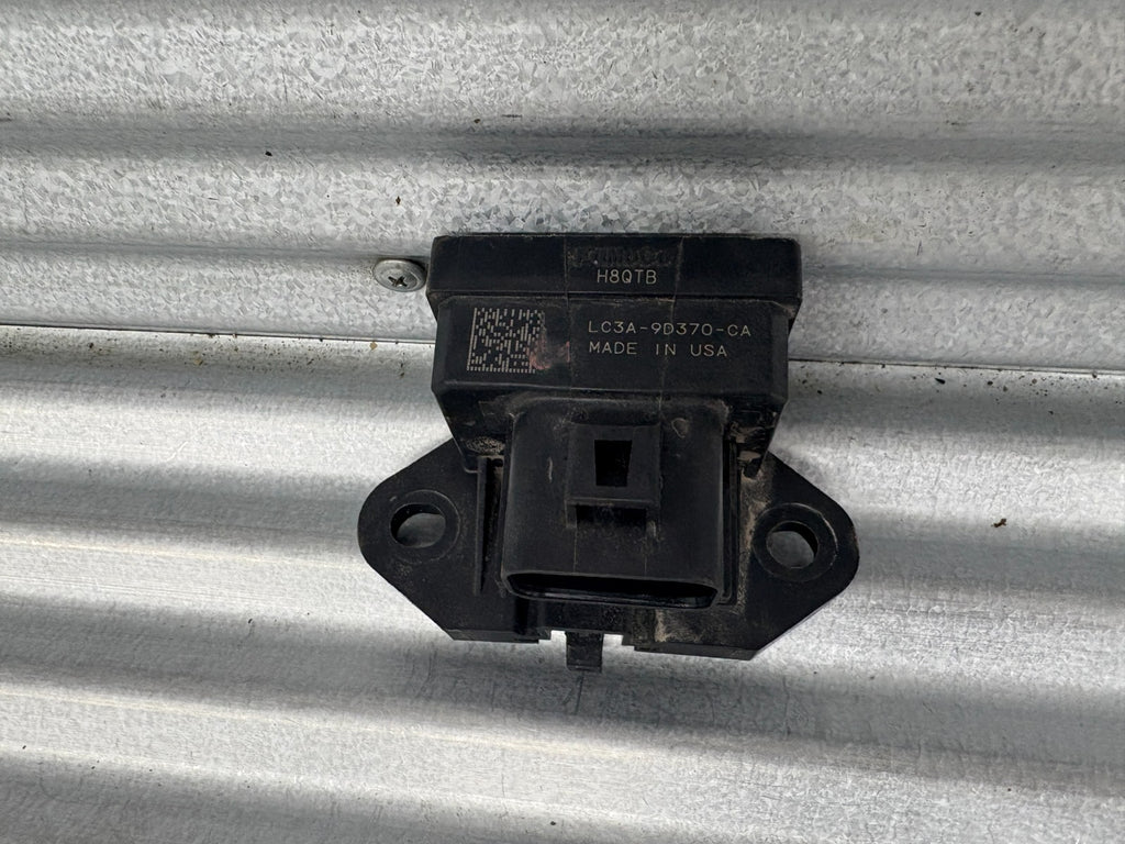 2021-2024 Ford Super Duty F-250 Fuel Tank Pump Control Module OEM LC3A-9D370-CA