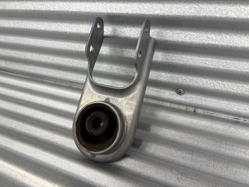 OEM Ford Super Duty F-250 2017-2024 Rear Exhaust Hanger Bracket HC3Z-5260-H