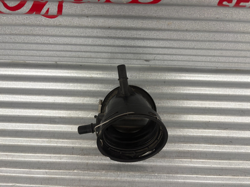 2023-2025 Ford F-250 Super Duty Air Cleaner Intake Tube Pc34-9R504-Cc *6.8L 4X4