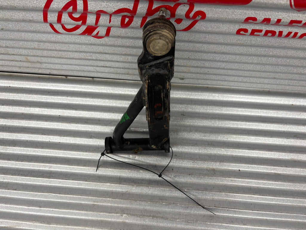 2013 Suzuki KingQuad 750 AXi Front Right Upper A-Arm OEM 52430-31G20