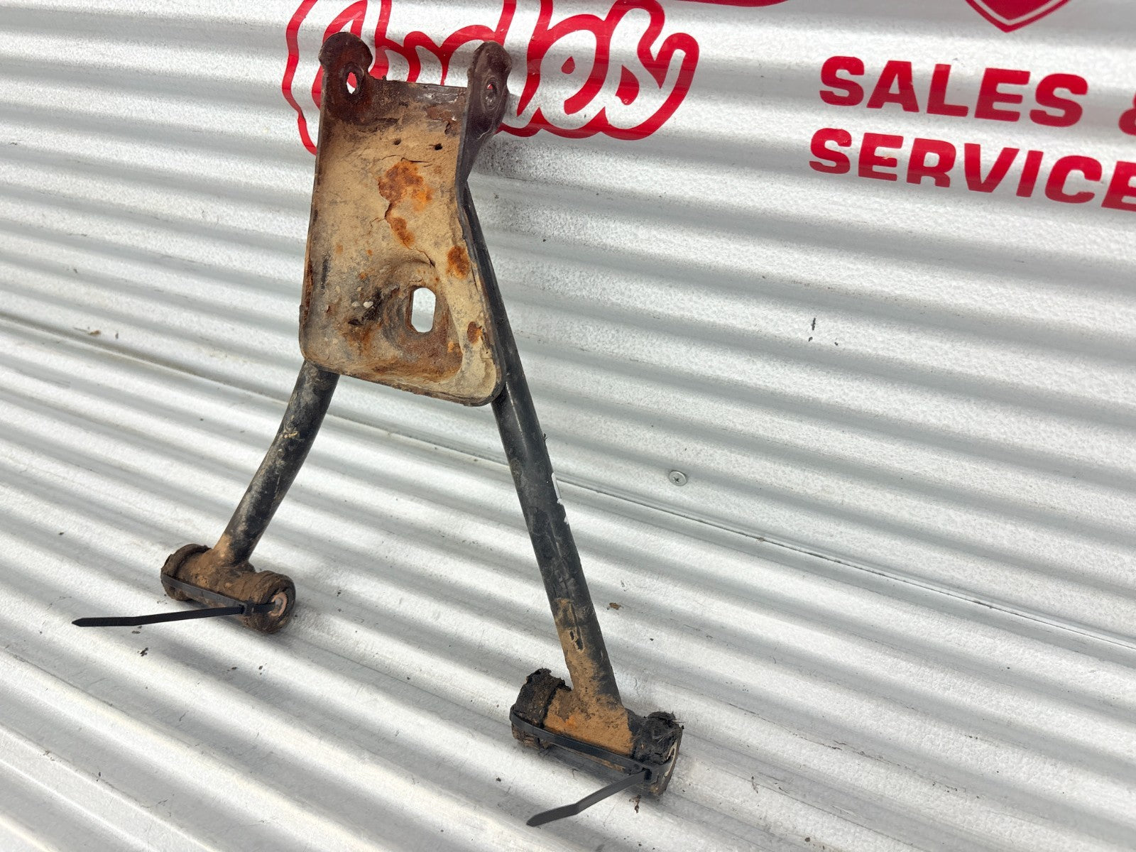 2002 Polaris Sportsman 700 Rear Left Upper A Arm OEM 1040730-067