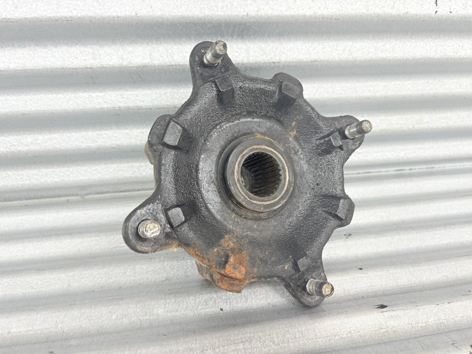 2002 Polaris Sportsman 700 Rear Left Wheel Hub OEM 5132520