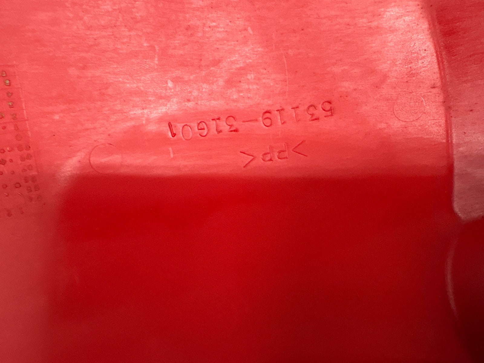 2013 Suzuki KingQuad 750 AXi Center Fender (Red) OEM 53119-31G02-YT9