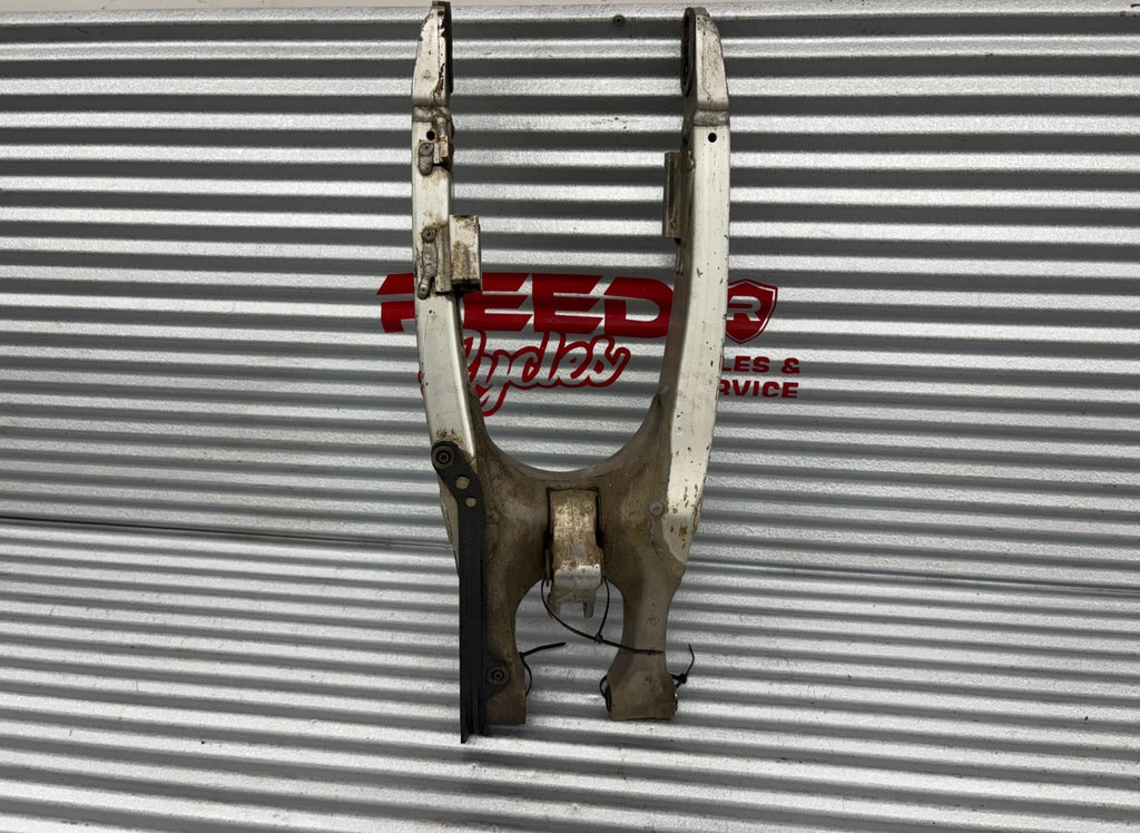 2004 Yamaha YZ250F Rear Swing Arm OEM 5UN-22110-00-00