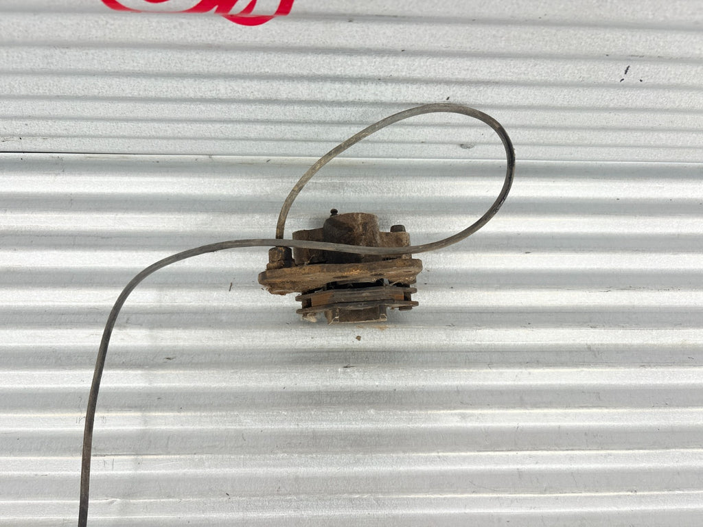 2002 Polaris Sportsman 700 Right Front Brake Caliper Assembly OEM 5132961