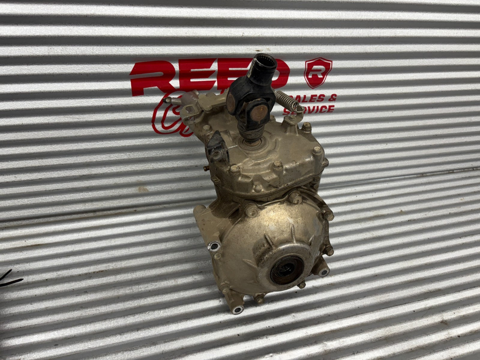 2010 Kawasaki Teryx 750 Rear Differential Gearcase OEM 14057-0003 14057-0006