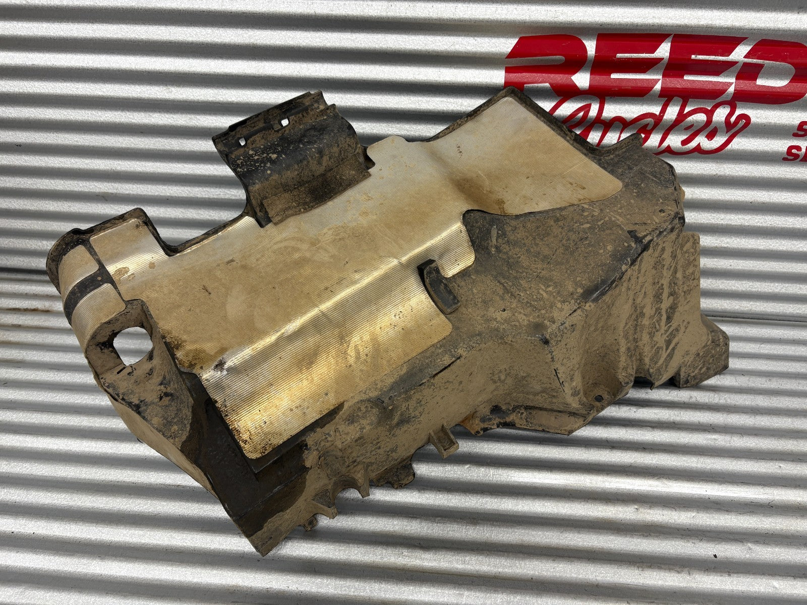 2013 Suzuki KingQuad 750 AXi Rear Left Inner Tank Fender OEM 44392-31G00