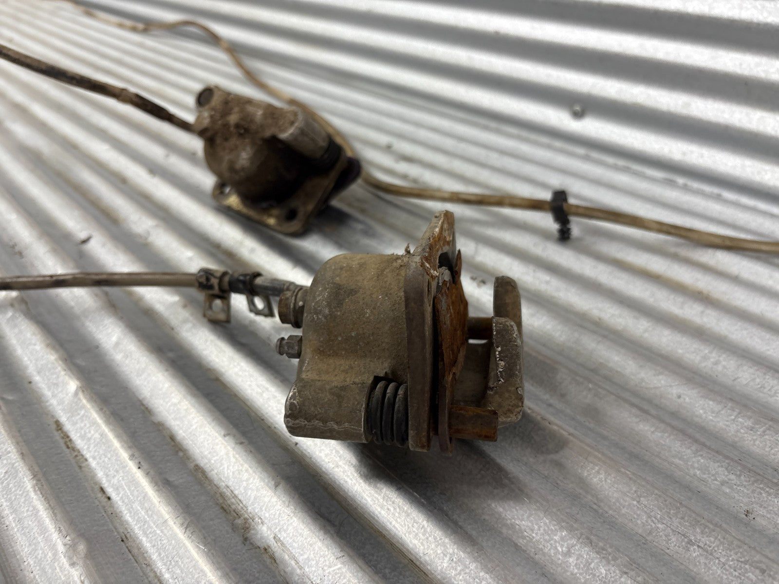 2013 Polaris Ranger XP 900 Rear Brakes Brake Lines Triple Tee OEM 1911737