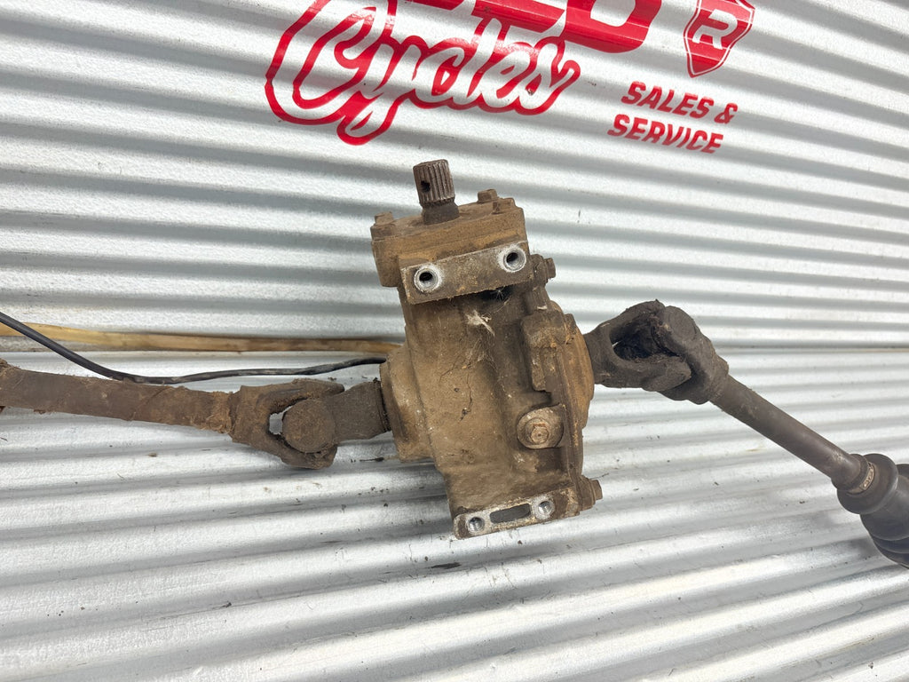 2002 Polaris Sportsman 700 Front Differential w/ Axles OEM 1341344