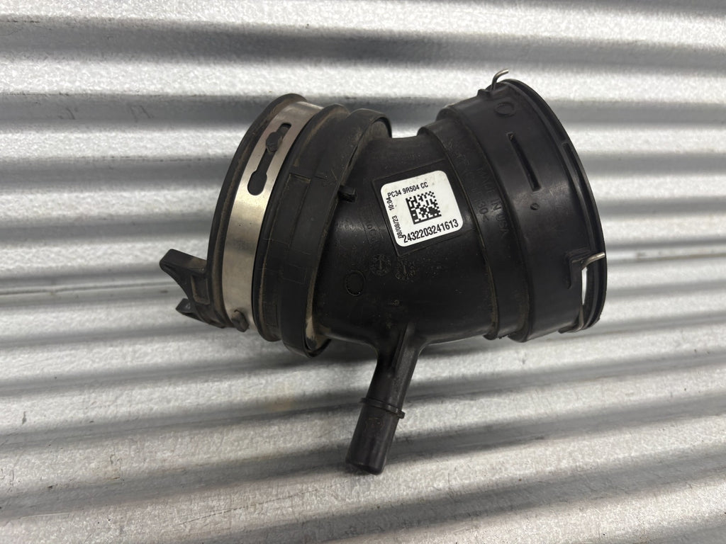 2023-2025 Ford F-250 Super Duty Air Cleaner Intake Tube Pc34-9R504-Cc *6.8L 4X4