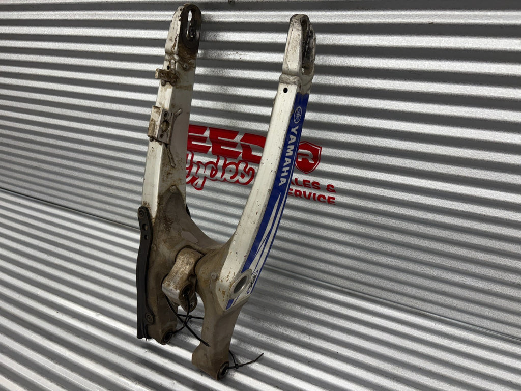 2004 Yamaha YZ250F Rear Swing Arm OEM 5UN-22110-00-00
