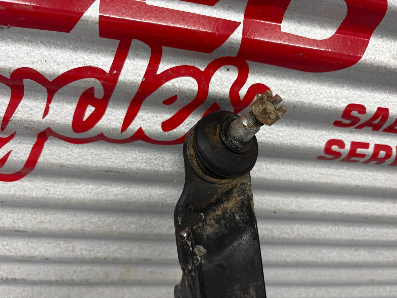 2013 Suzuki KingQuad 750 AXi Front Left Upper A-Arm OEM 52440-31820