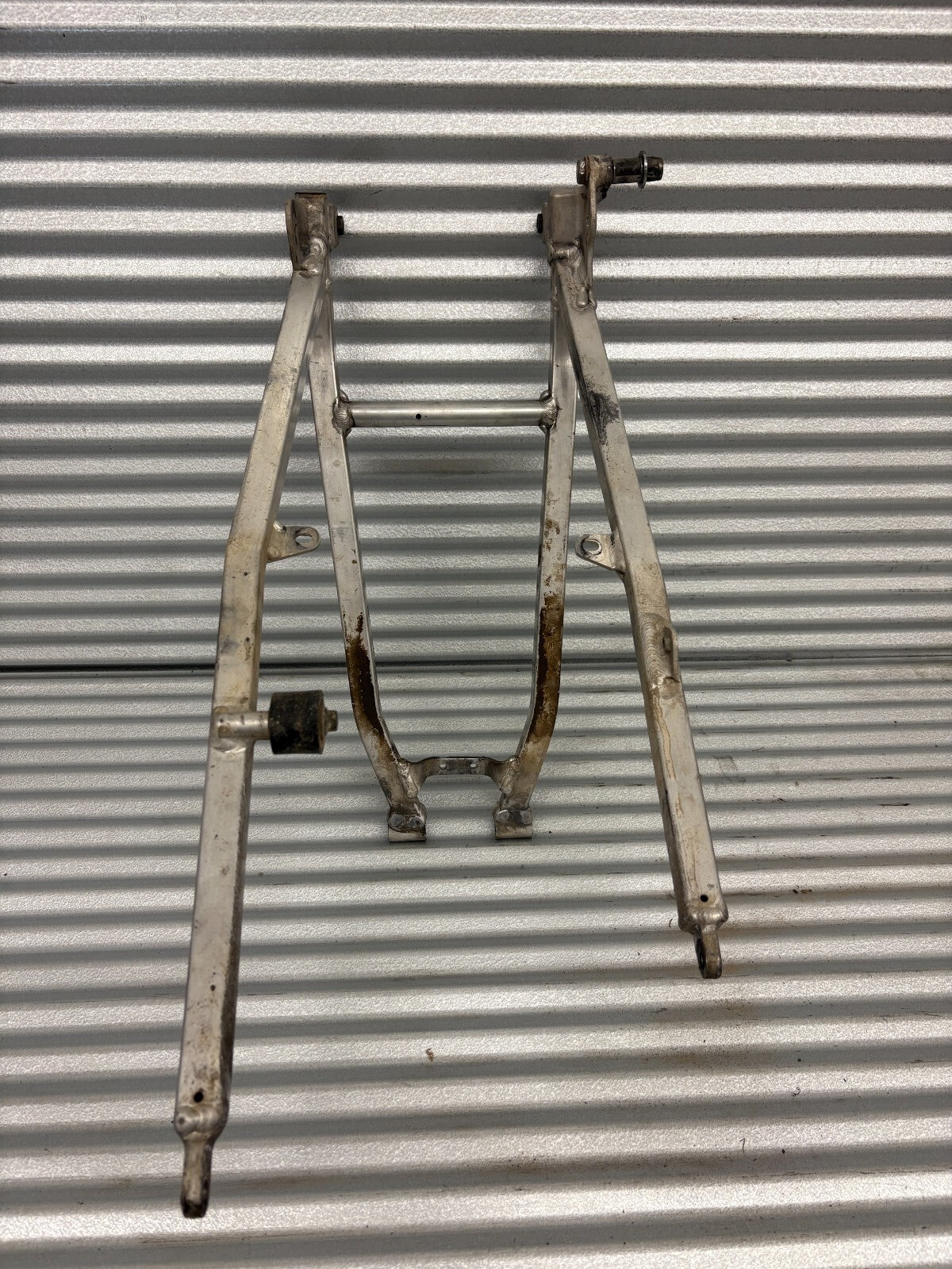 2004 Yamaha YZ250F Rear Subframe OEM 5XD-21190-00-00