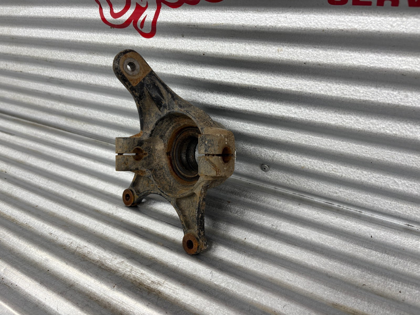 2013 Polaris Ranger XP 900 Front Right Steering Knuckle OEM 5138232