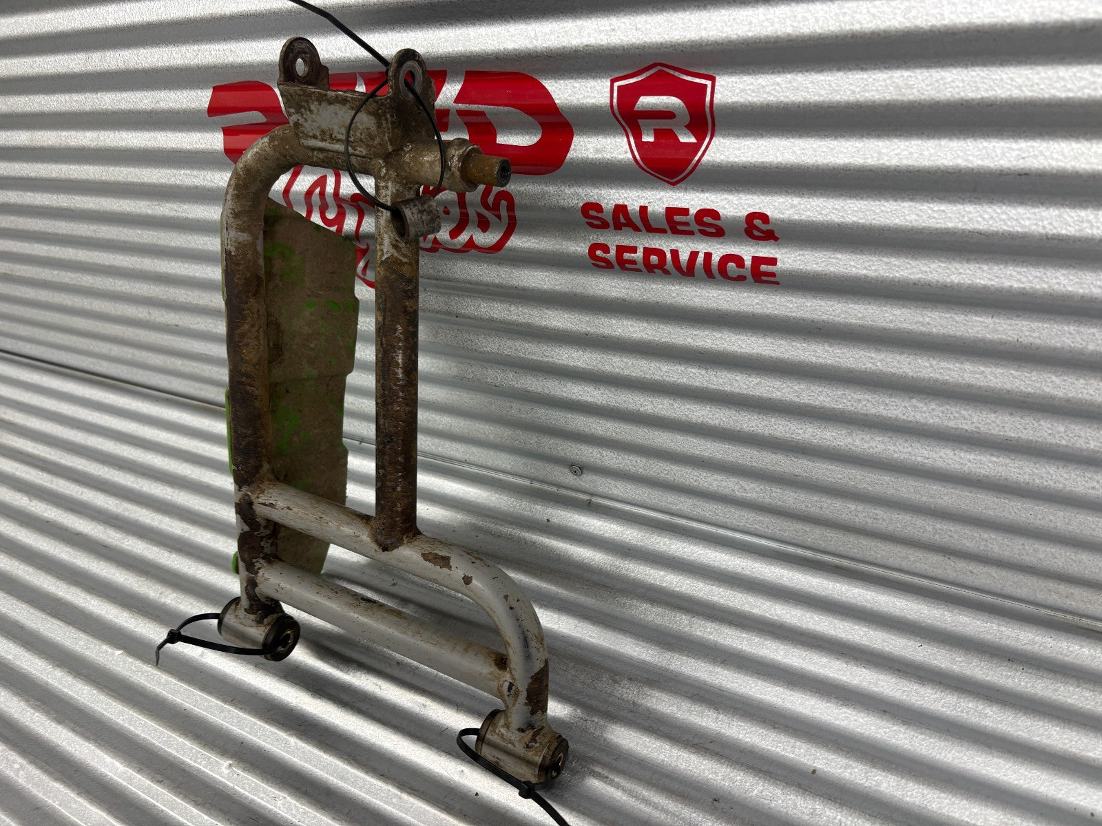 2007 Arctic Cat 400 4x4 Right Rear Lower A-Arm OEM 0504-576